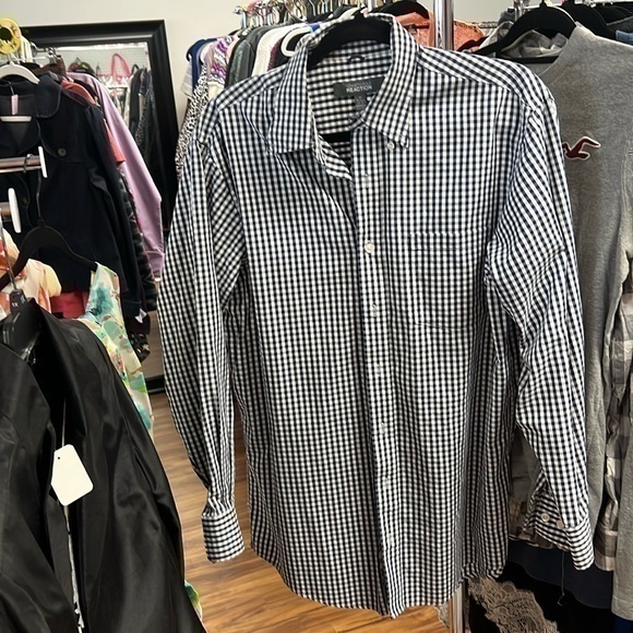 Kenneth Cole Reaction, Blue And White Button Up Size Medium